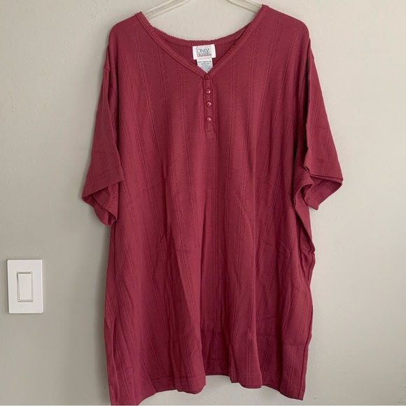 New Women’s Only Necessities Plus 3X Burgundy Red Wine Short Sleeve Light Shirt - Picture 1 of 10